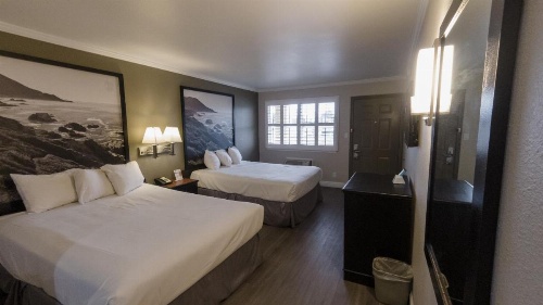 Super 8 by Wyndham Santa Cruz/Beach Boardwalk East image 14